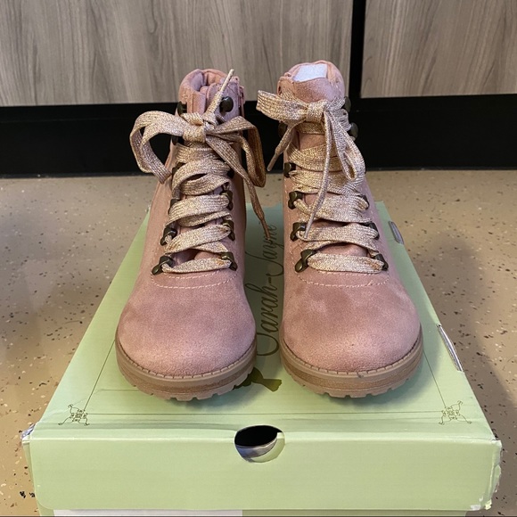 NEW Sarah Jayne Ankle Boots Booties Winnie Mauve - Picture 2 of 8